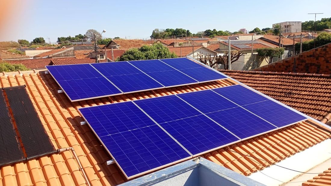 Energia solar instalada em residência